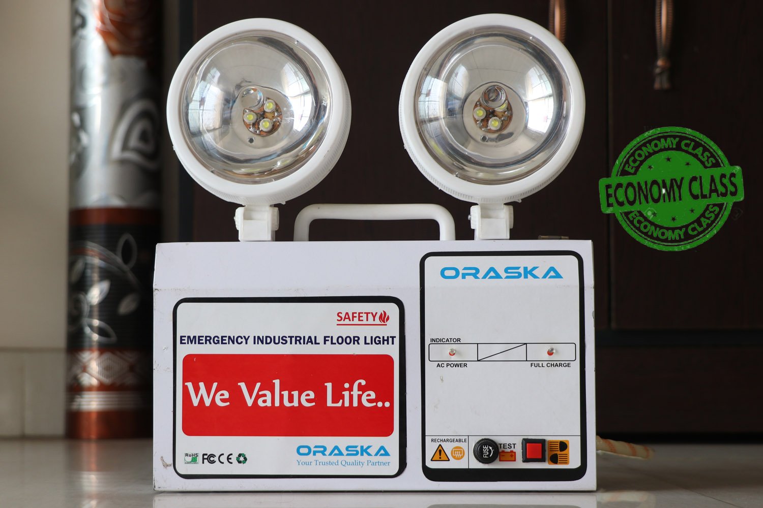 Emergency Light White Color Model: Nanja193 low price version 4V-2.5AH Battery 6Watt LED Light Bangladesh